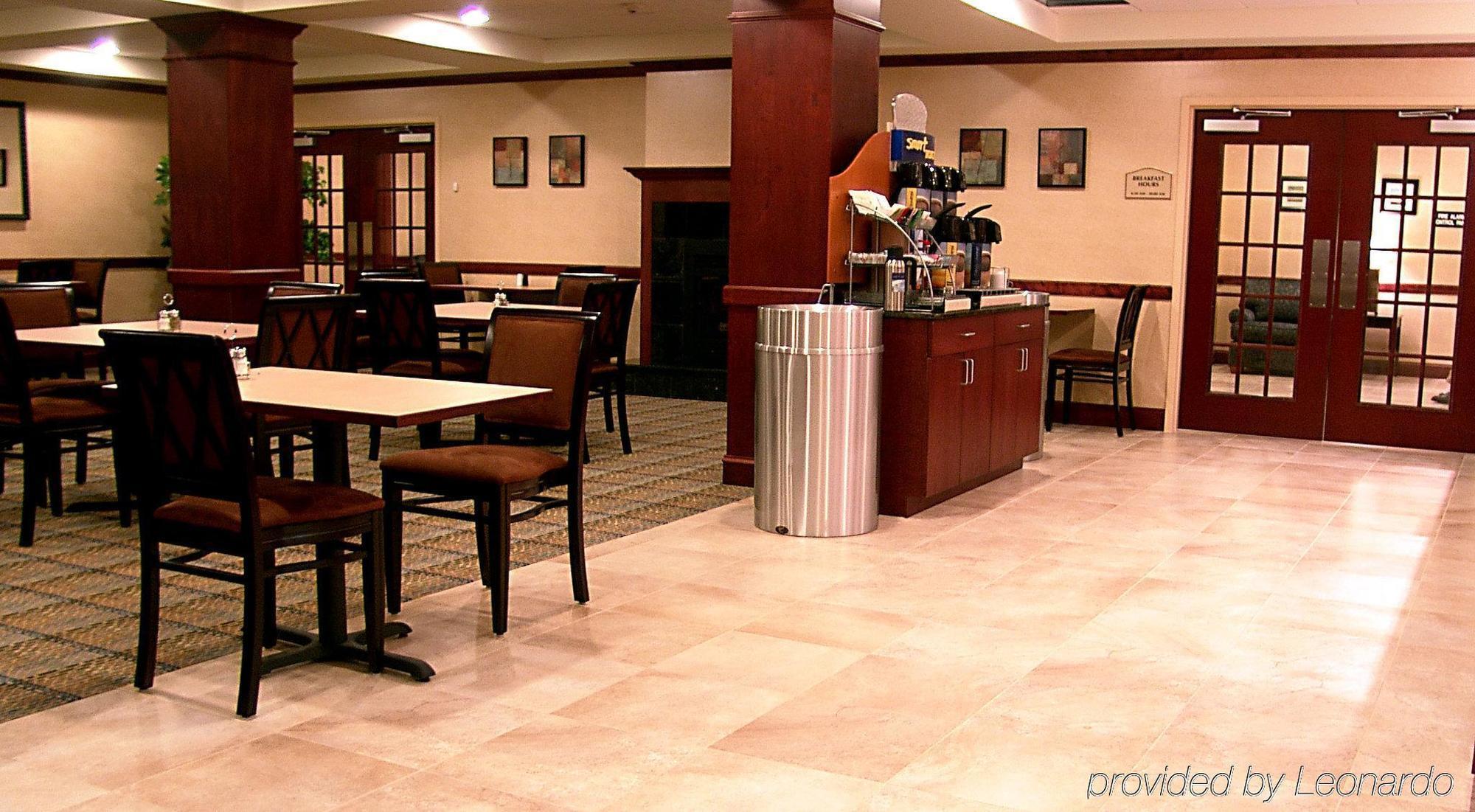 Holiday Inn Express Hotel & Suites Rochester By Ihg Экстерьер фото